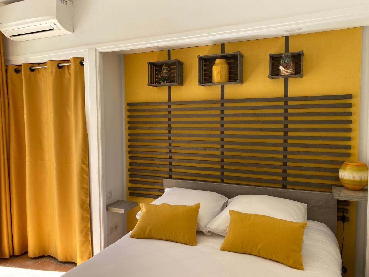 Logis Hotel Restaurant Le Kalliste Hyères Eksteriør billede