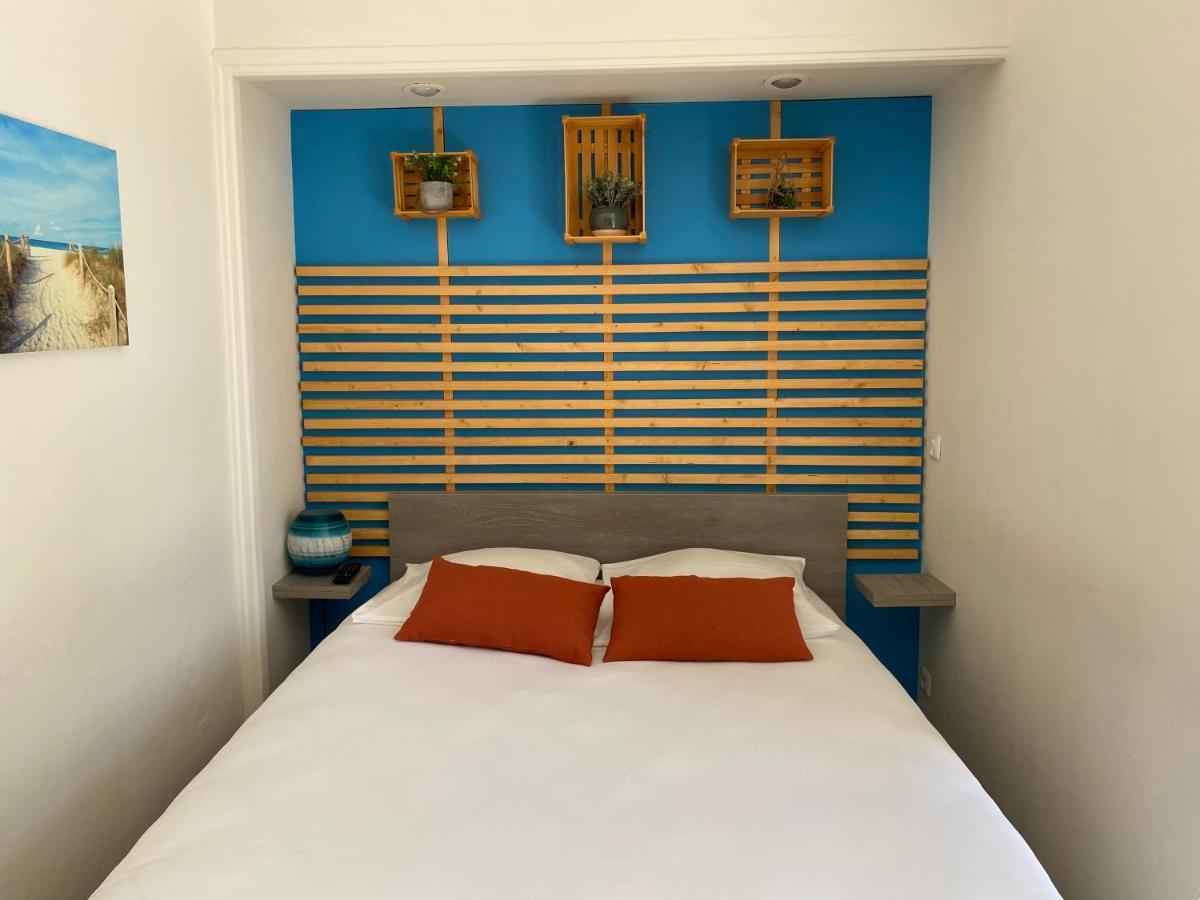 Logis Hotel Restaurant Le Kalliste Hyères Eksteriør billede