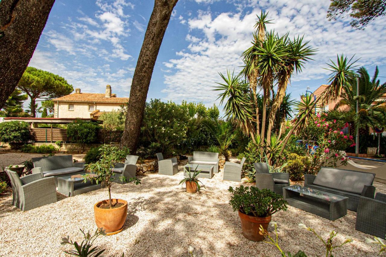 Logis Hotel Restaurant Le Kalliste Hyères Eksteriør billede